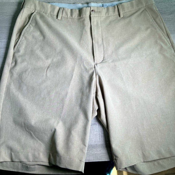 Shorts - Picture 1 of 3